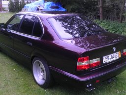 BMW E34 525i